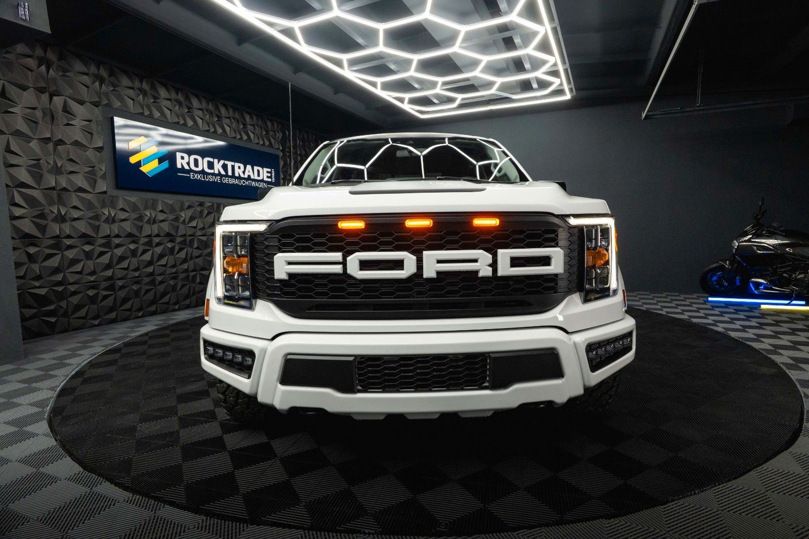 Ford F150 5.0L V8 4x4 Offroad SuperCrew RAPTOR