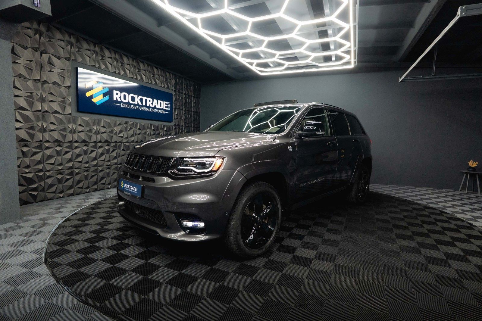 Jeep Grand Cherokee 5.7 V8 SRT OVERLAND Pano ACC 19%